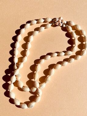 Vintage 1960s Double-Strand Etched Cream Beaded Necklace